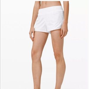 Lululemon | Hotty Hot High-Rise Lined Short 2.5" | White